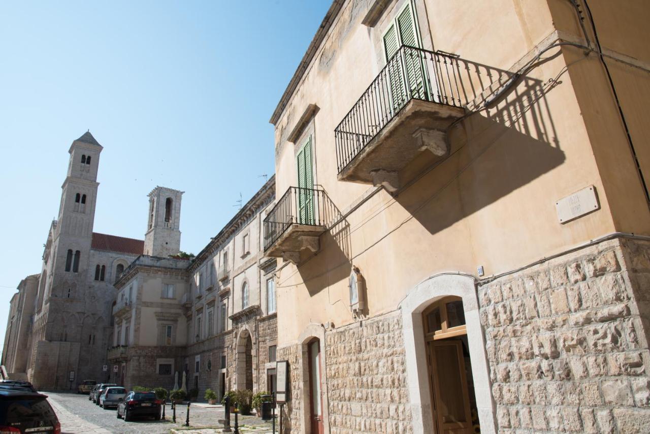 Piazza Duomo - Medieval Puglia'S House Giovinazzo Eksteriør billede
