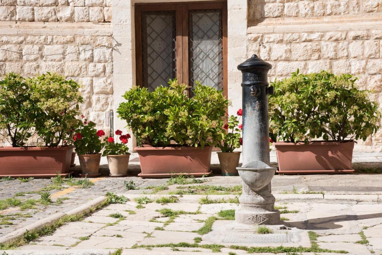 Piazza Duomo - Medieval Puglia'S House Giovinazzo Eksteriør billede
