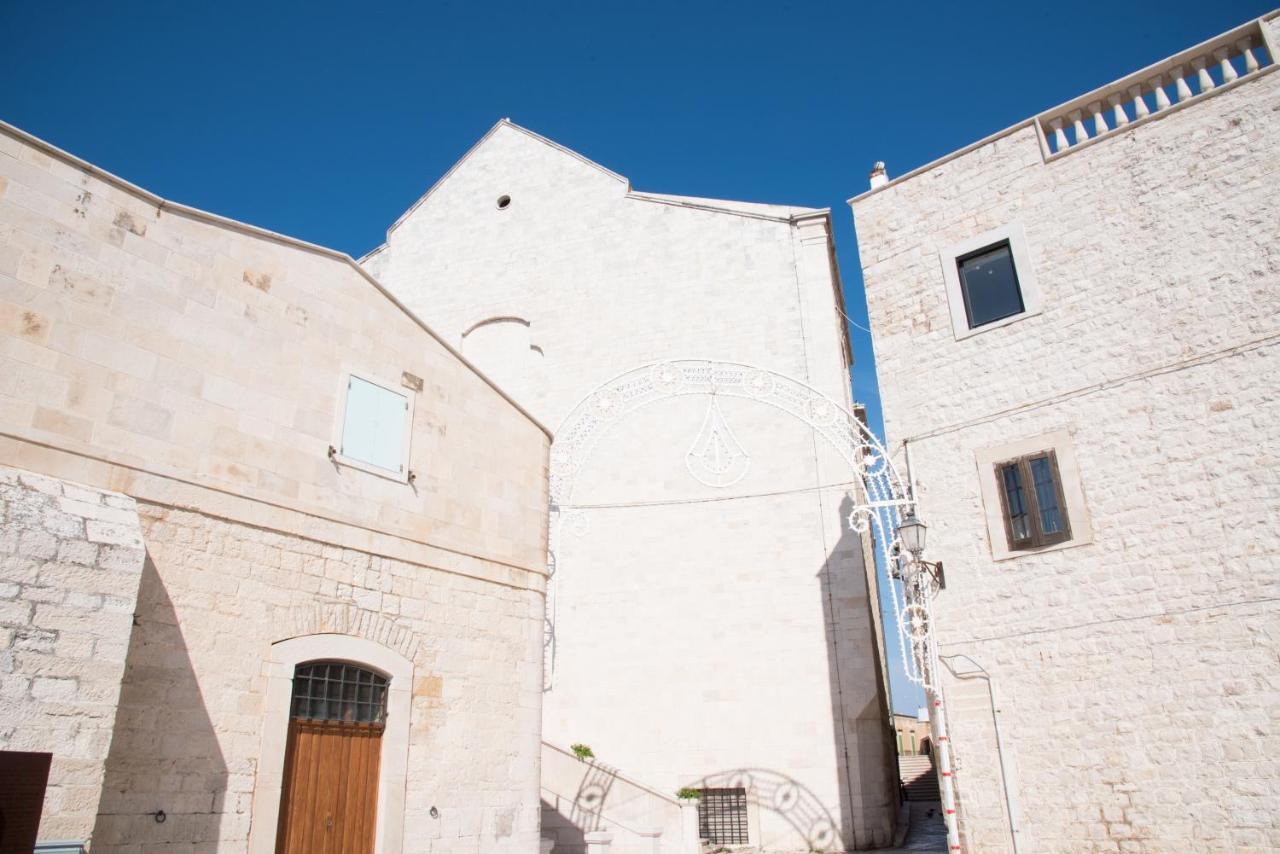 Piazza Duomo - Medieval Puglia'S House Giovinazzo Eksteriør billede